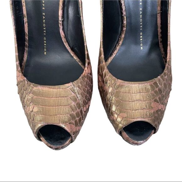 Giuseppe Zanotti Leather Snakeskin Pattern Pump - Picture 4 of 10